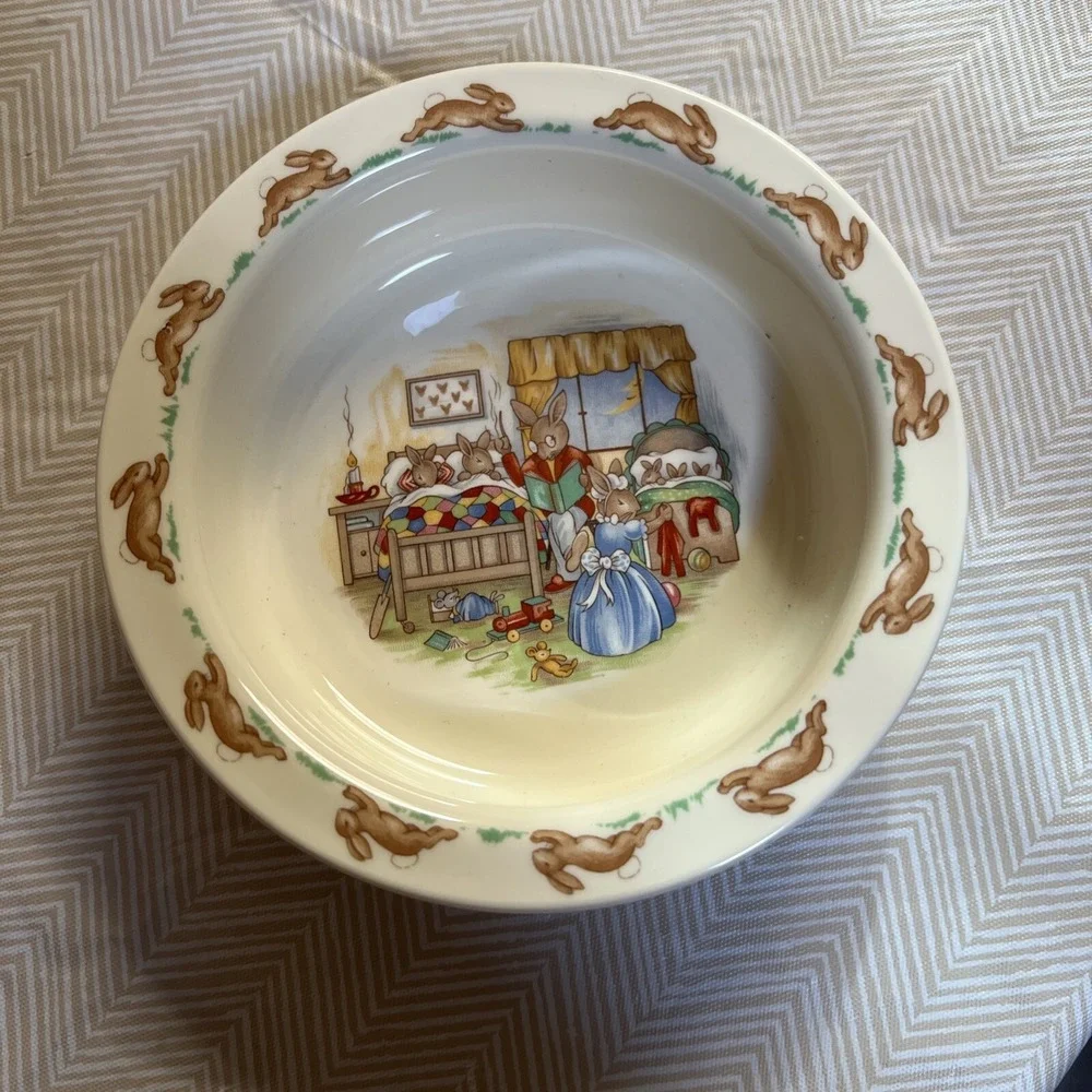 Royal Doulton Bunnykins 1936 Childs Bowl Rabbits Baking